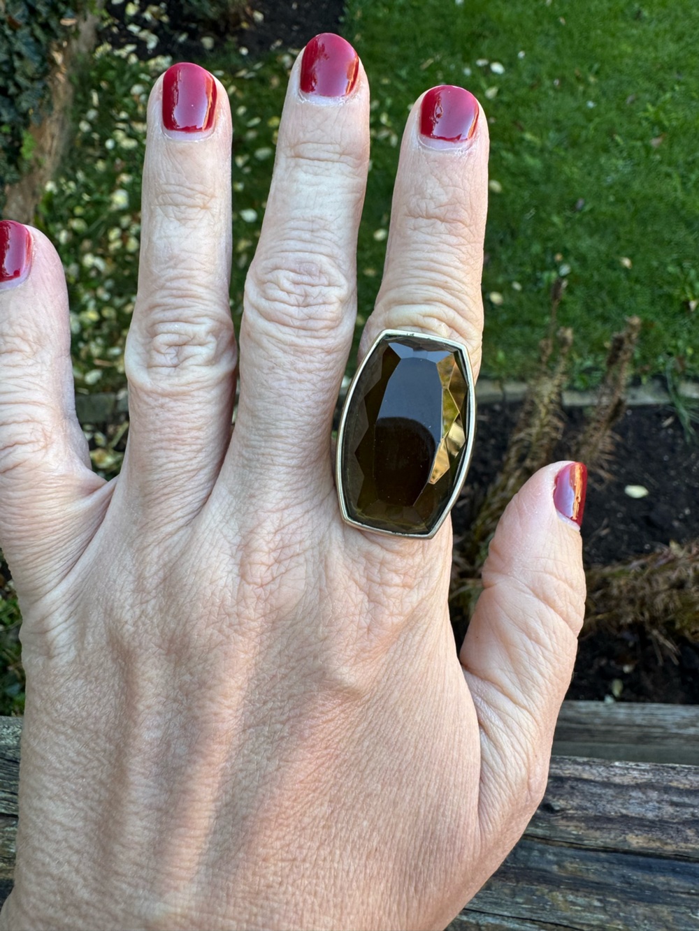 Adrienne Vittadini Faceted Smoky Brown Cocktail Ring Size 8